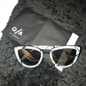 QUAY SUNGLASSES